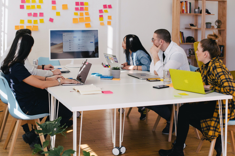 AngularJS vs ReactJS vs VueJS: Which is Best for Your Business? 